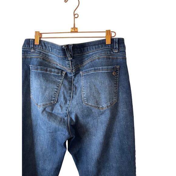 Democracy “ab”solution high rise skinny jeans‎ size 12 dark wash - Picture 4 of 9